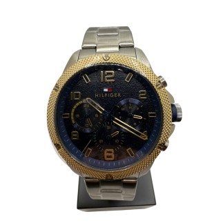 Montre Tommy Hilfiger chrono quartz, produit neuf