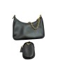 Sac bandoulière Prada Re-Edition 2005. Produit neuf. Sac bandoulière Prada Re-Edition 2005. Produit neuf.