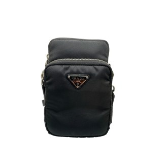 Sacoche Prada Re-Nylon état neuf, avec facture.