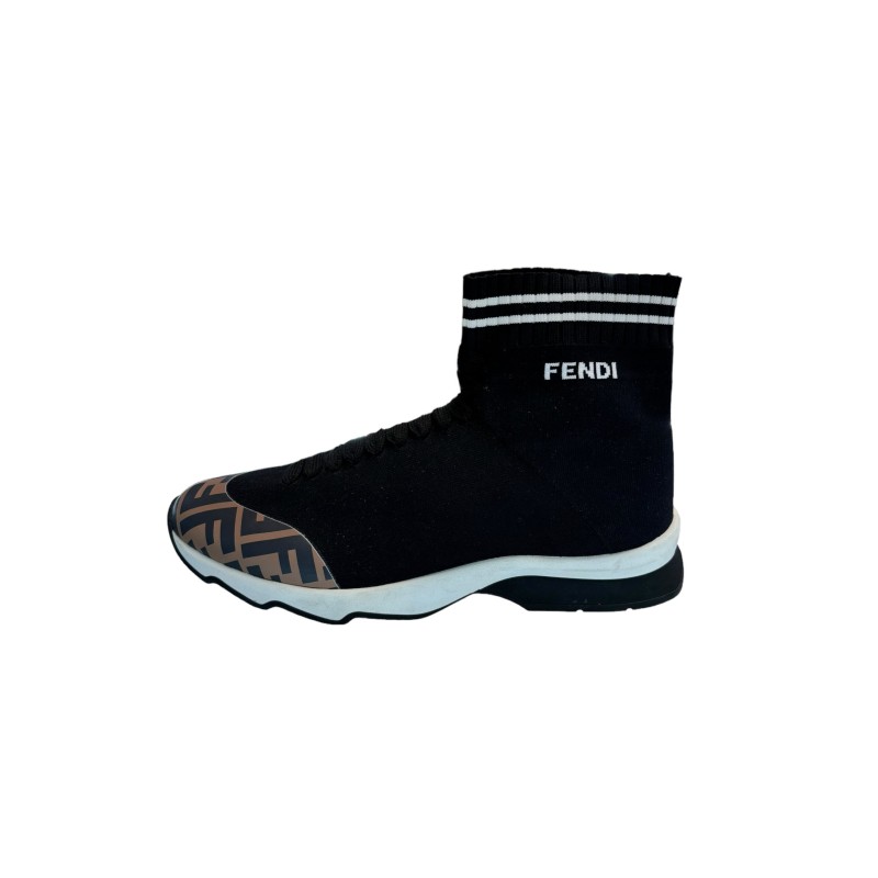 Sneaker Fendi P41, produit neuf. Sneaker Fendi P41, produit neuf.