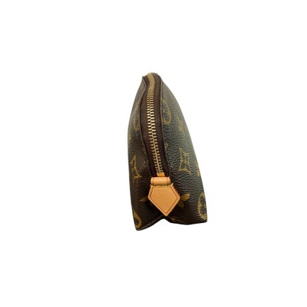 Pochette cosmétique Louis Vuitton.