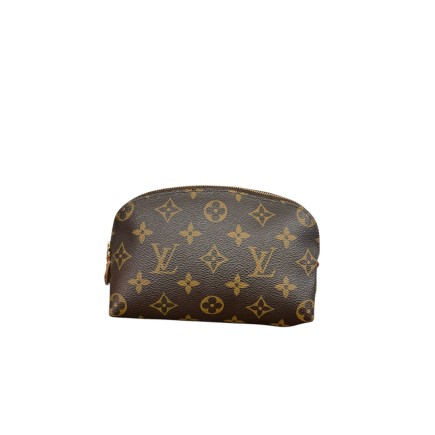 Pochette cosmétique Louis Vuitton.