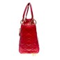 Sac à main avec bandoulière Lady Dior, état neuf avec facture. Sac à main avec bandoulière Lady Dior, état neuf avec facture.