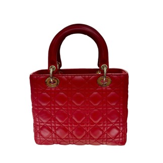 Sac à main avec bandoulière Lady Dior, état neuf avec facture.