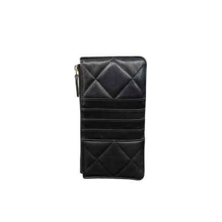 Chanel 19, porte carte et téléphone.