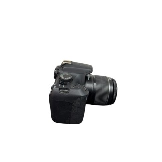 Canon 1200D avec objectif 18-55.