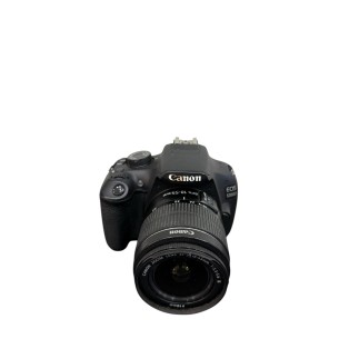 Canon 1200D avec objectif 18-55.