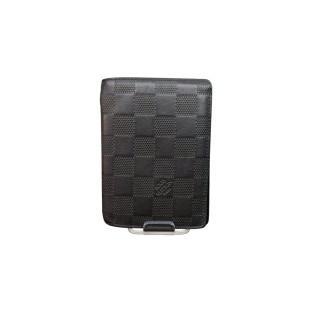 Porte cartes Louis Vuitton en cuir.