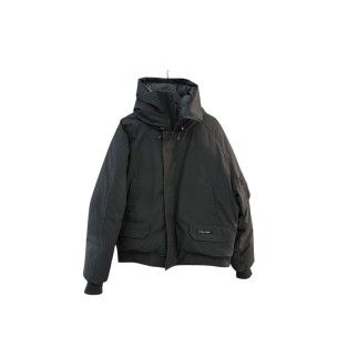 Doudoune Canada Goose taille XL, état neuf.