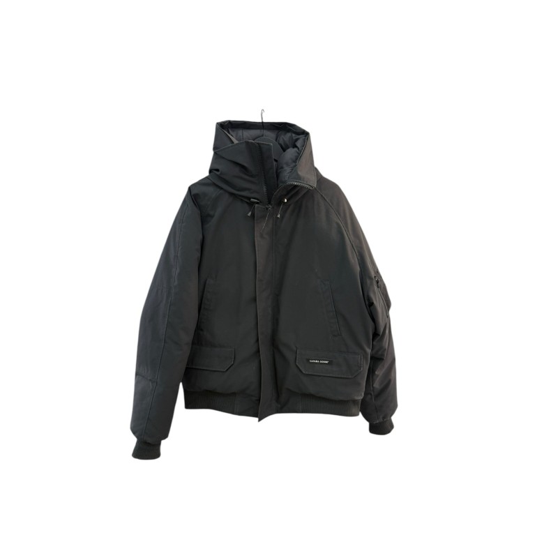 Doudoune Canada Goose taille XL, état neuf. Doudoune Canada Goose taille XL, état neuf.