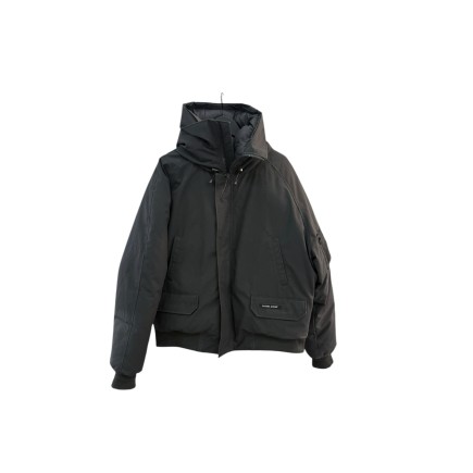 Doudoune Canada Goose taille XL, état neuf.