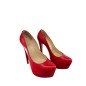 Escarpins Louboutin Daffodile rouge P39. Escarpins Louboutin Daffodile rouge P39.