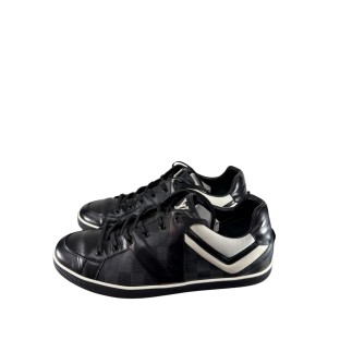Sneaker Louis Vuitton A/W Heroes. P44. Etat neuf.