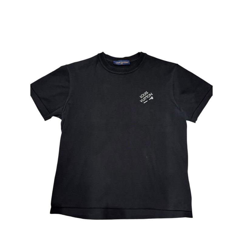 Tee Shirt Louis Vuitton en coton taille M. Etat neuf. Tee Shirt Louis Vuitton en coton taille M. Etat neuf.