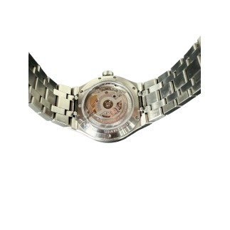 Maurice Lacroix Aikon 33MM index en diamants.