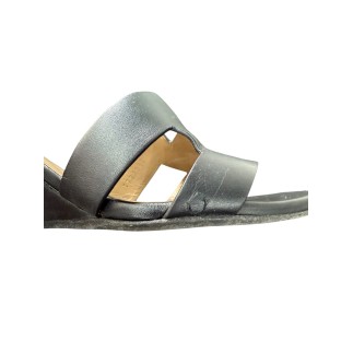 Sandale Hermes Legend P39 en cuir.