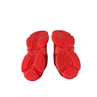 Balenciaga Triple S Red P42. État neuf.