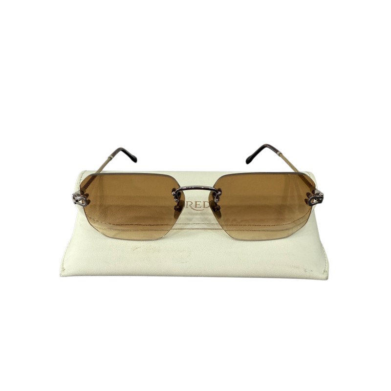 Lunettes de soleil Fred, avec facture. Lunettes de soleil Fred, avec facture.