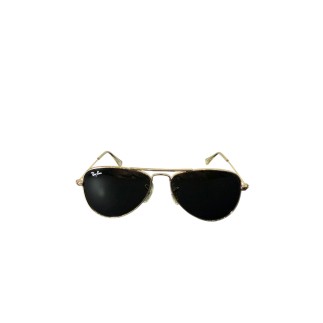 Lunettes de soleil Ray-Ban pour enfant.