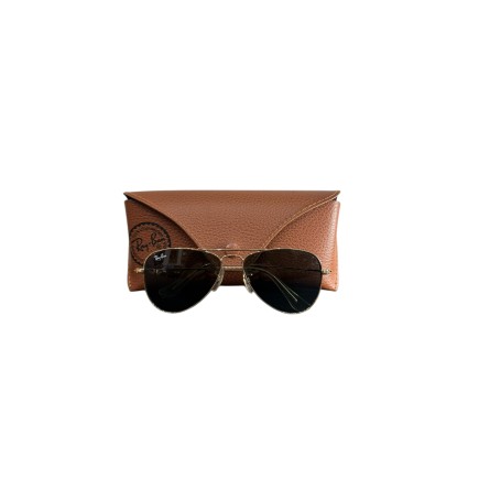 Lunettes de soleil Ray-Ban pour enfant.