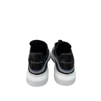 Sneaker Alexander McQueen Noir Argentée, P44, état neuf.