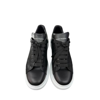 Sneaker Alexander McQueen Noir Argentée, P44, état neuf.