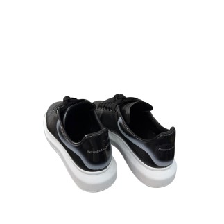 Sneaker Alexander McQueen Noir Argentée, P44, état neuf.