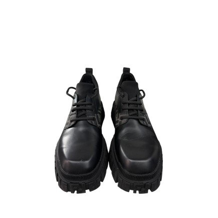 Chaussures à lacets Fendi Force P42. Avec facture.