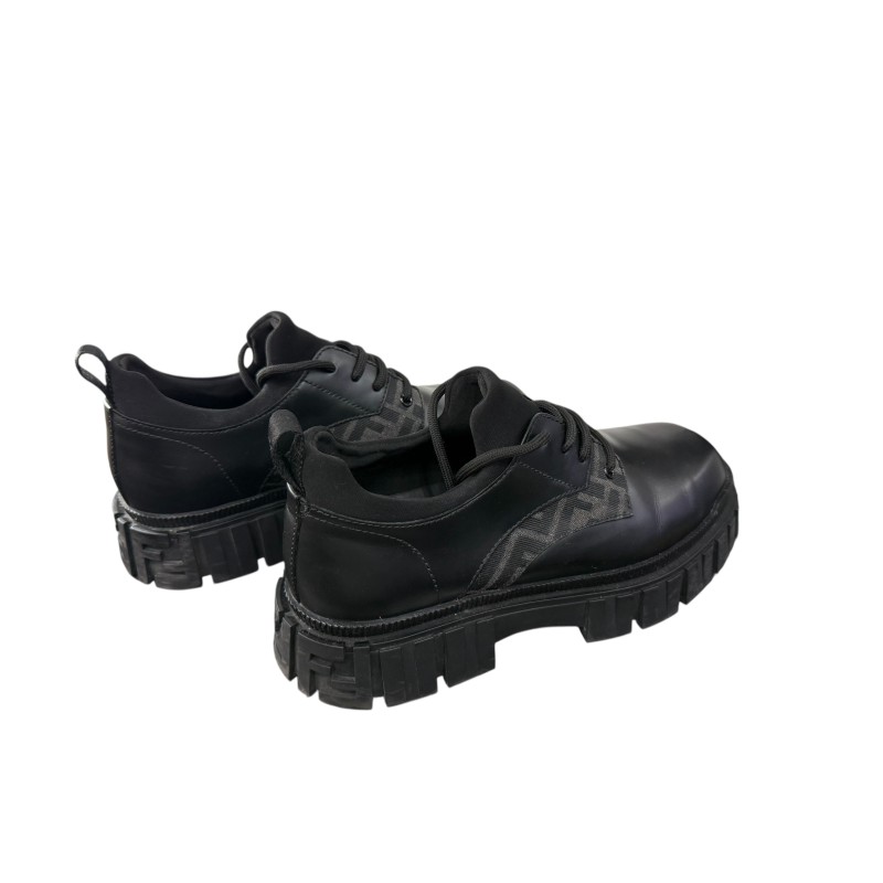 Chaussures à lacets Fendi Force P42. Avec facture. Chaussures à lacets Fendi Force P42. Avec facture.