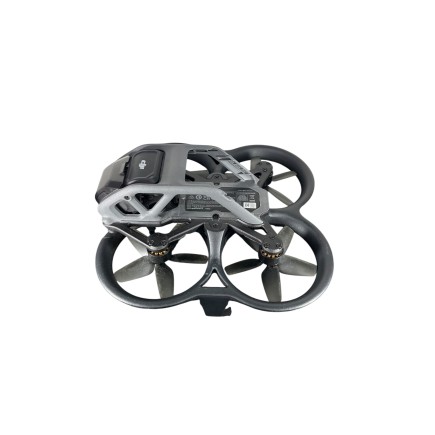 DJI Avata avec Goggles FPV V2, 4 batteries, et les manettes.