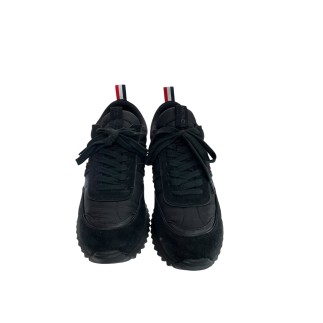 Sneakers Moncler Pacey P43, état neuf.